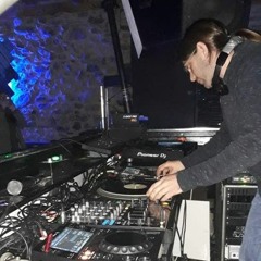 (Dj Neura) https://hearthis.at/djneura/