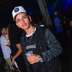 Douglas Oliveira