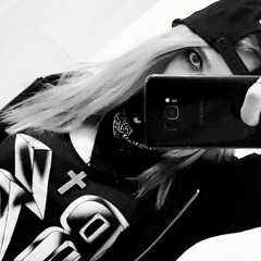 Harley Black Official