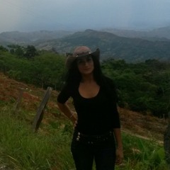 Andrea Ruiz