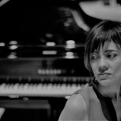Daniela Salinas pianist