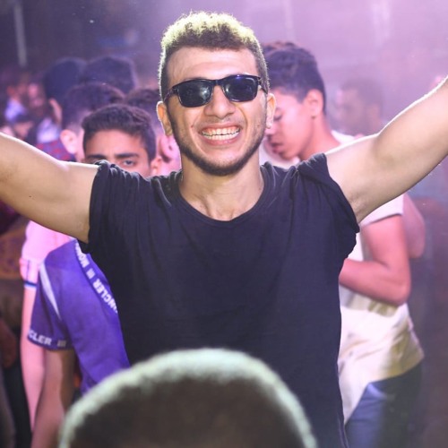 العقد.  الجوكر👻