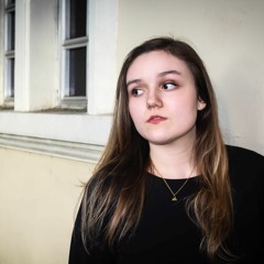 Alex(andra)Colaizzi, mezzo-soprano