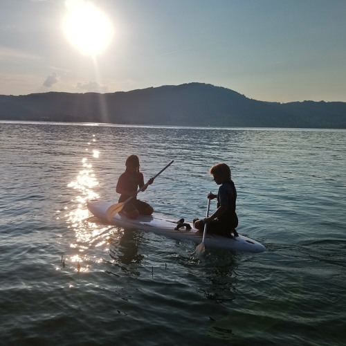 Adam Beyer Live@Cyberfactory (vibrations) 2002 - 15min By Chris