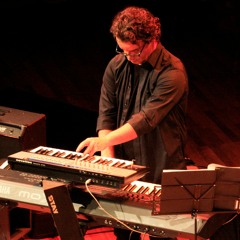 Gennyson Ponce : composer and music producer