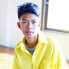 โอม' ยิ้ม