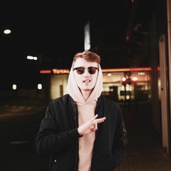 EucalyBoy's Backyard