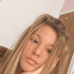 Tia Lee's Instagram, Twitter & Facebook on IDCrawl