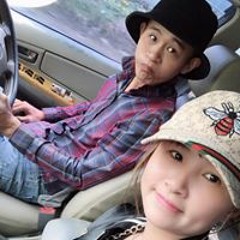 Hoa Rơi Cửa Phật