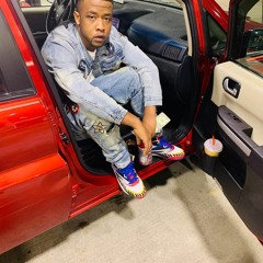 Chico $UAVE ft . Whipp 100 - Racks