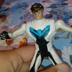 Mano Max Steel