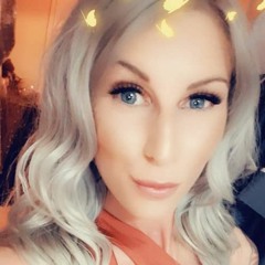 ohsoyourdebbiex