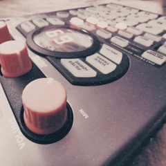 Broken Kassette ( BRoKeN K7 )