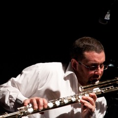 Gavin Osborn: a small thing in mind (solo flute)