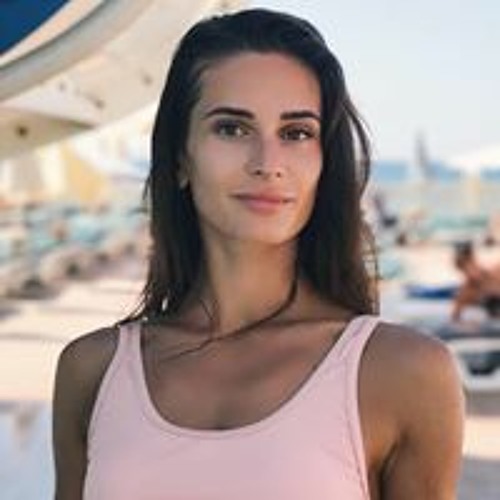 Alina Muzyka’s avatar