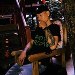 Anh TRai Nuôi