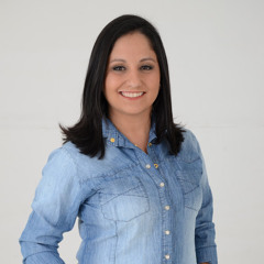 Lívia Guimarães
