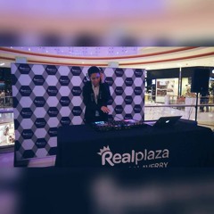 Robert Mikail Mendez