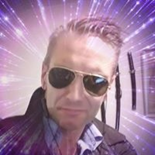 Marek Richy Rz’s avatar