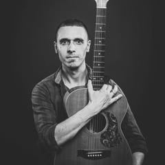 Daniel Schramm - Guitarist, Singer & Songwriter