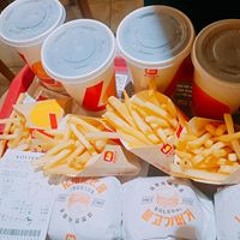 김태윤