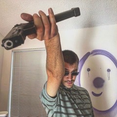 ᗩᑌGᑌᔕT ᐯᗩᑎG