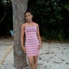 Laisha D Oleo