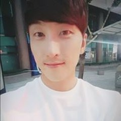 Seung Ha  Lee