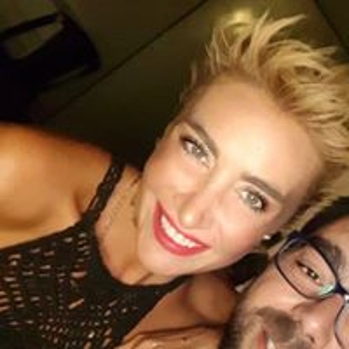 Masaya Eli Yapışan Abla
