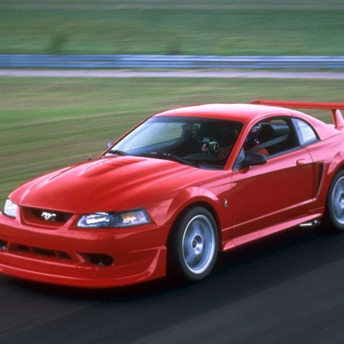 Ford Mustang SVT Cobra r