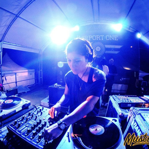 DJ KINA_musthard — artist photo