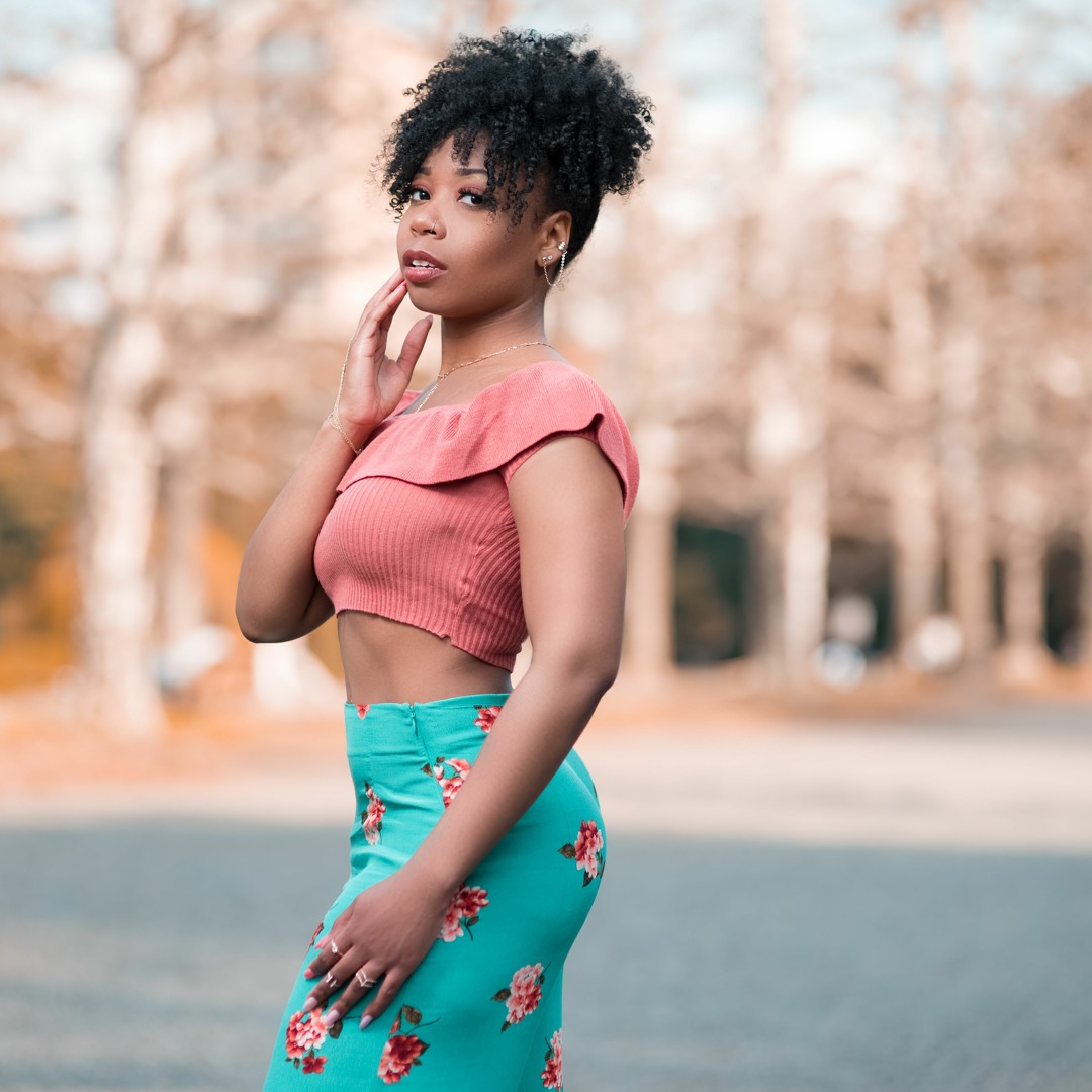 Stream J'Nique Nicole music | Listen to songs, albums