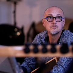 HONZA-SCULPTEUR DE SONS