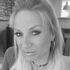 Deborah Dus