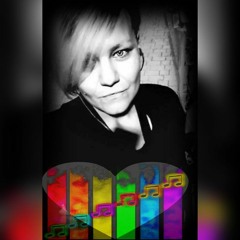 >>"Anita"<<