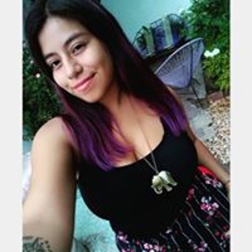 Nahomi Flores’s avatar