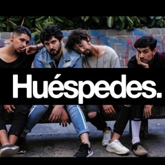 Huéspedes