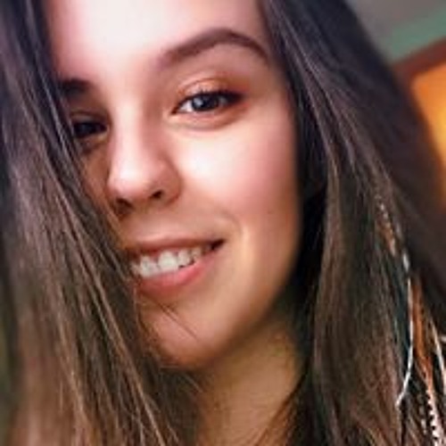 Clara Zhikhareva’s avatar
