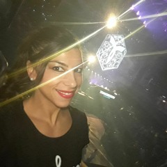 Thays María