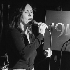 Stacie Strassberg, Singer/Voice Over