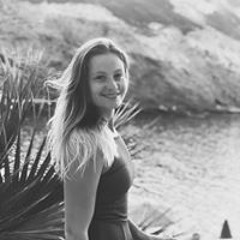 Lara Hall