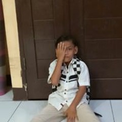 Namaku Tanyak Nenekku