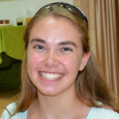 sitting in a circle singing niggunim