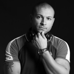 Aneliq Ft. Denis - Milion (DJ PM Intro)