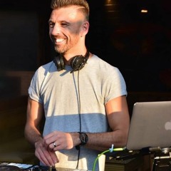 Craig Elliott 22