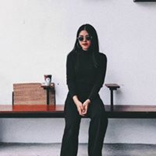 Nan Sasina Pharino’s avatar