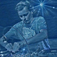 Martin Lučko // Snowflake