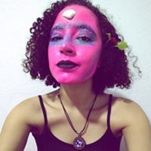 Nayara Paiva’s avatar