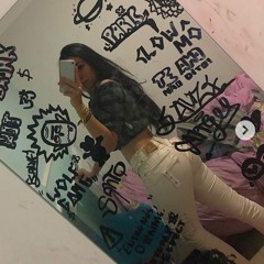 Gaby Parisss
