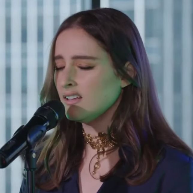 BANKS LIVE